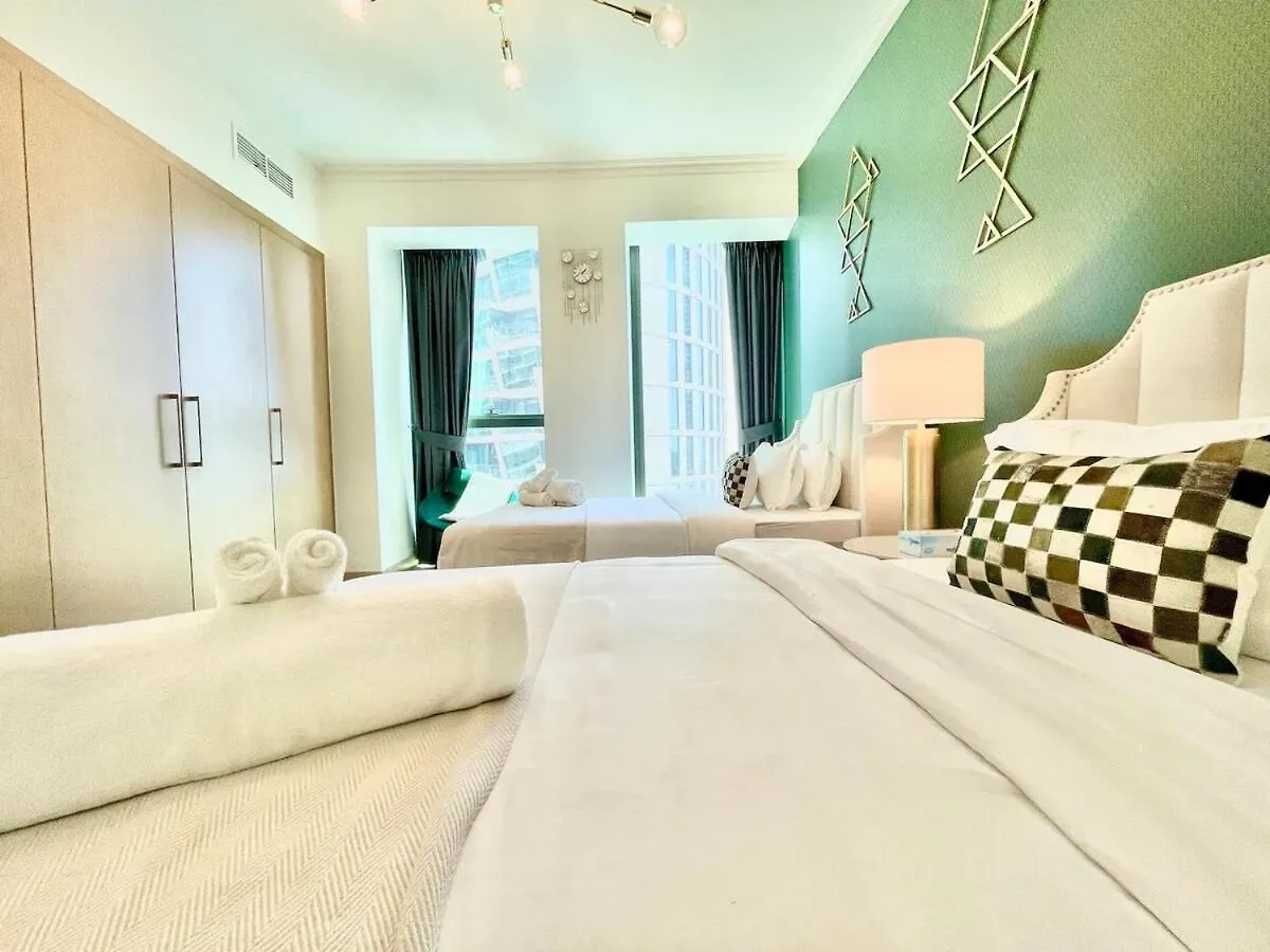 Апартаменты First Class 3Br Burj Khalifa & Fountain View Дубай