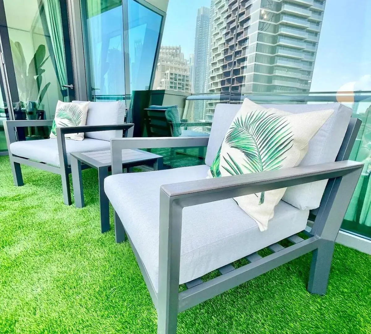 First Class 3Br Burj Khalifa & Fountain View Dubai Apartment